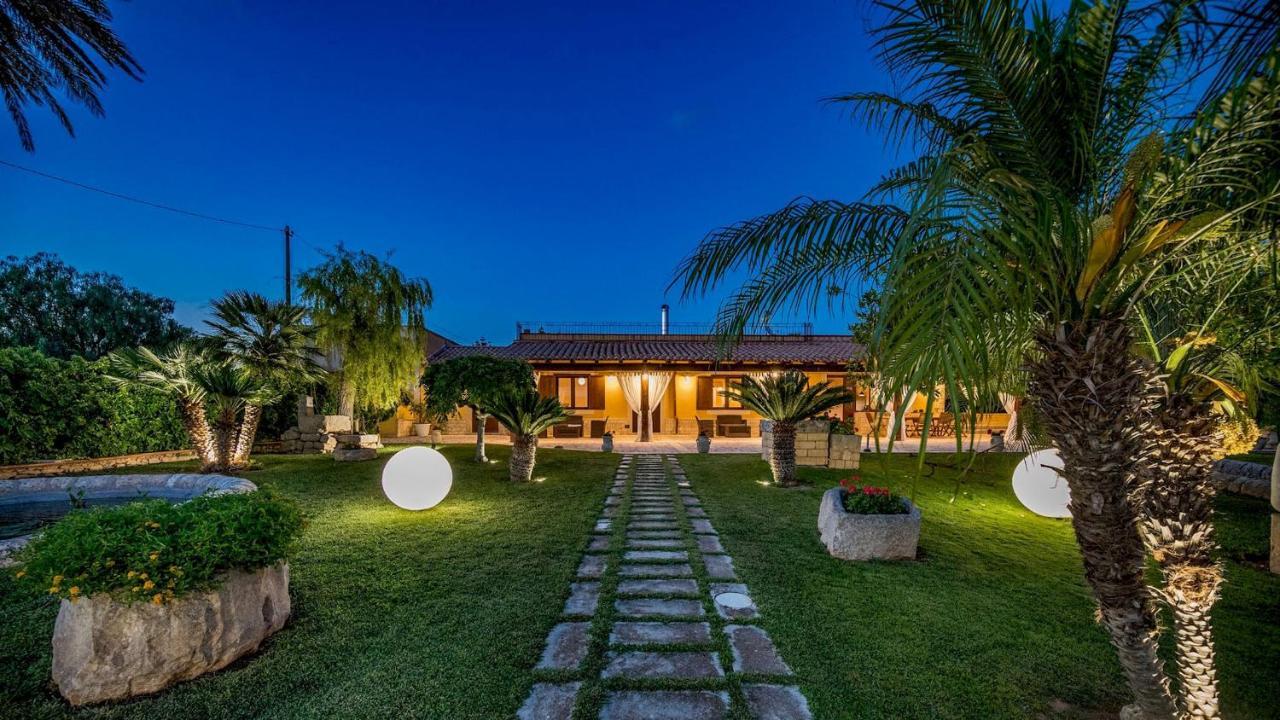 Villa Cutrera 8, Emma Villas Chiaramonte Gulfi Exterior photo